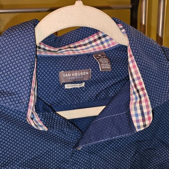 Men’s Van Heusen Long Sleeve Button-Down Shirt – Size Medium (15–15.5 Neck) - Picture 2 of 3